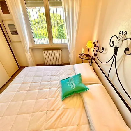 Margherita Con Vista Mare, Wi Fi, Parcheggio E Privata Nyaraló Numana